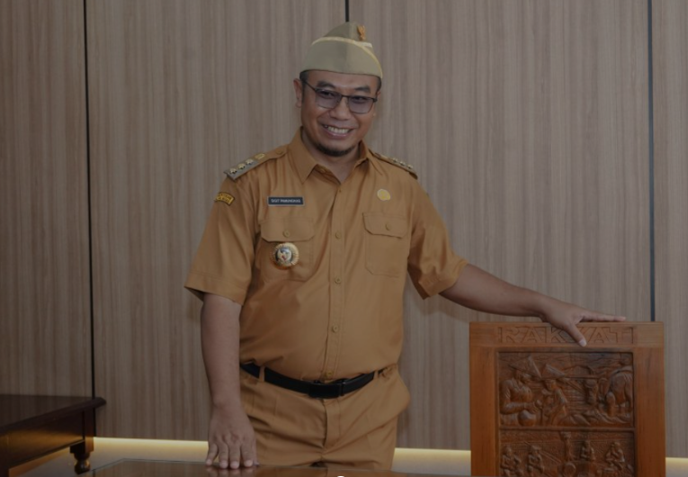 Makna Ukiran Kursi Kerja Kayu Bupati Sragen